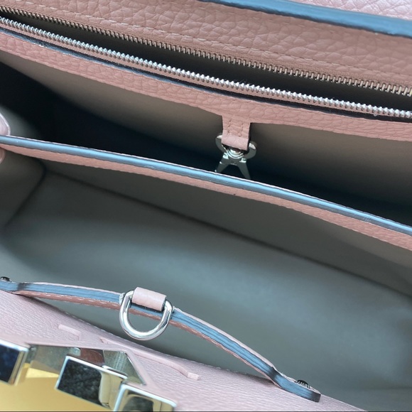 ✈️sold✈️Louis Vuitton CAPUCINES PM,leather bag - Picture 13 of 16